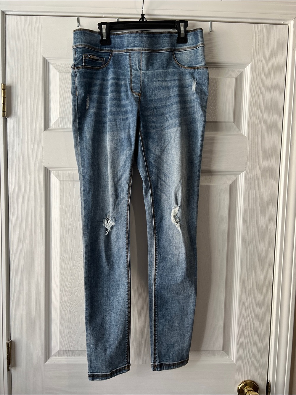 Coco + Carmen Medium Blue Distressed Skinny Jeans